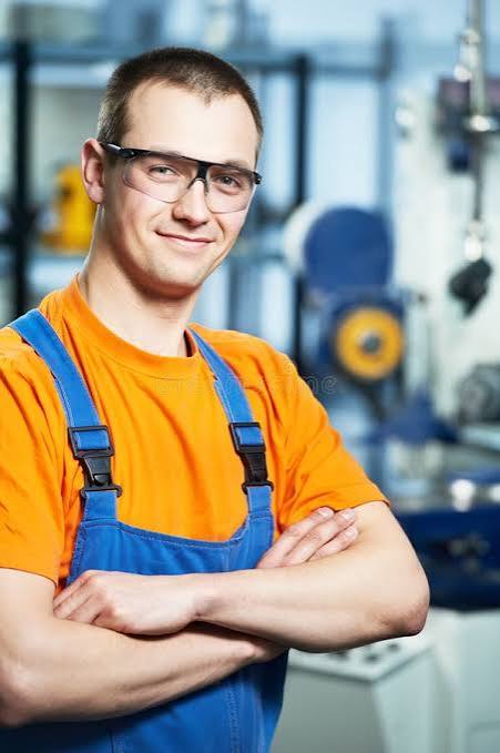 Portrait of Heartwood Lead Site Fitter